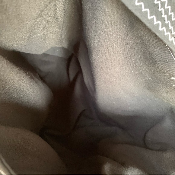 MARCUS Garvey Culture Crossbody Bag - Picture 8 of 11